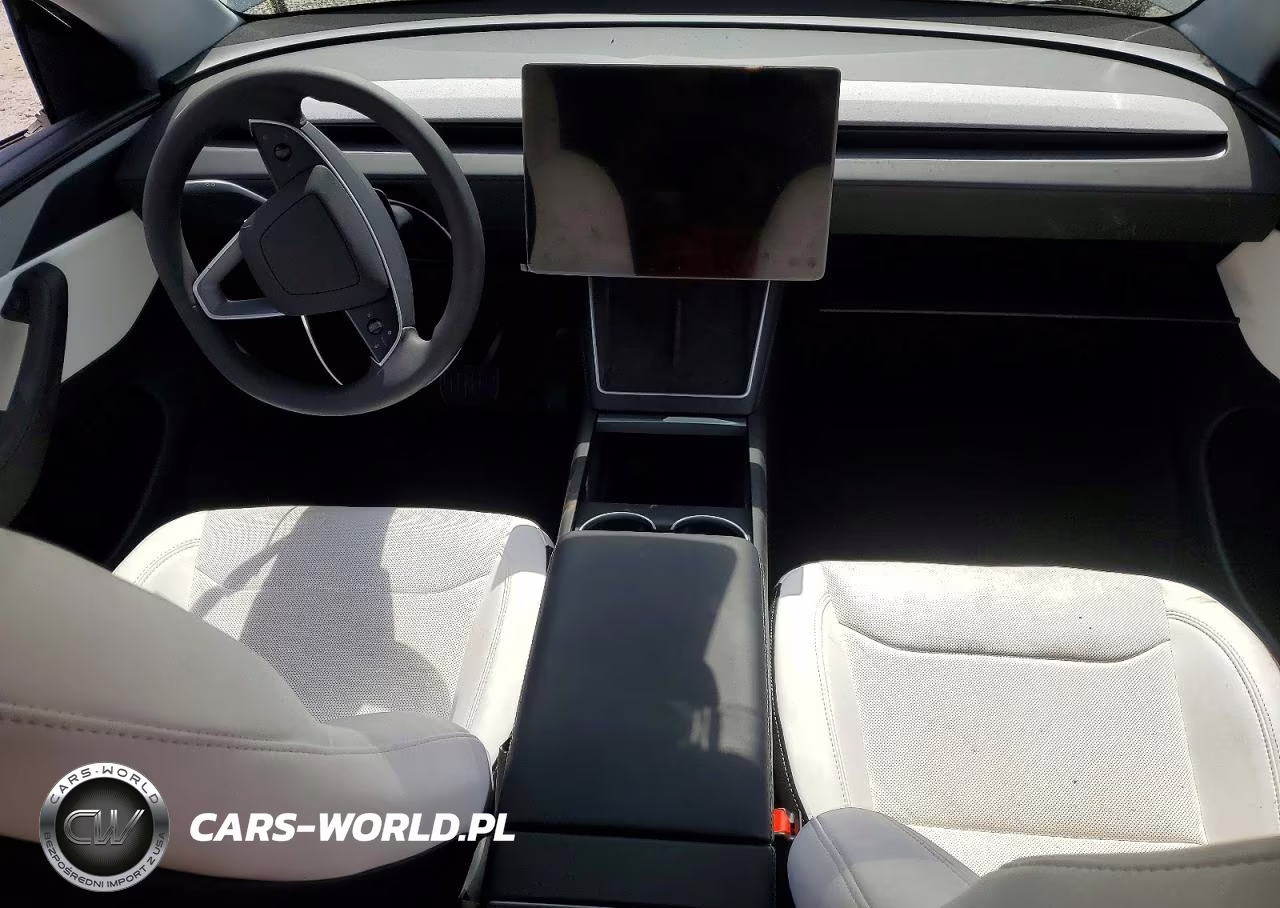 2026 Tesla Model Y VIN:7SAYGDEEXTF566346 - 8