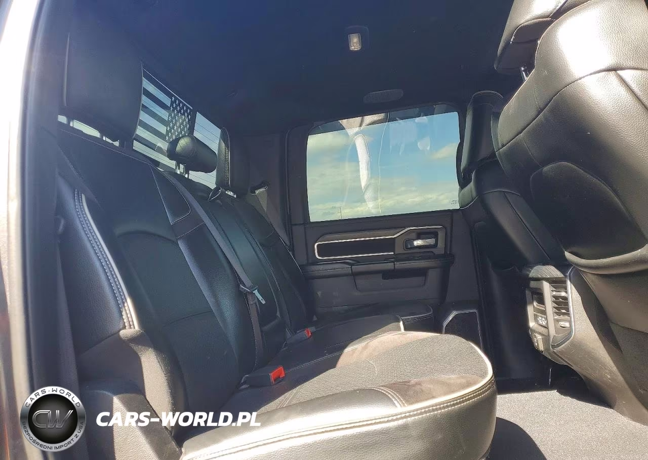 2024 Ram 2500 Laramie VIN:3C6UR5FL6RG144075 - 10