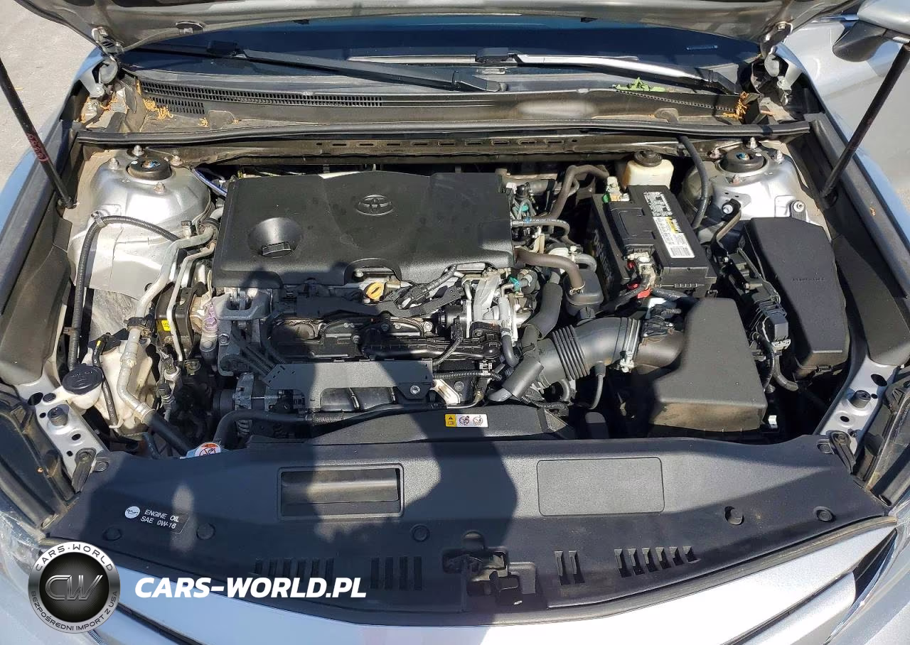 2018 Toyota Camry Le VIN:4T1B11HKXJU613878 - 11