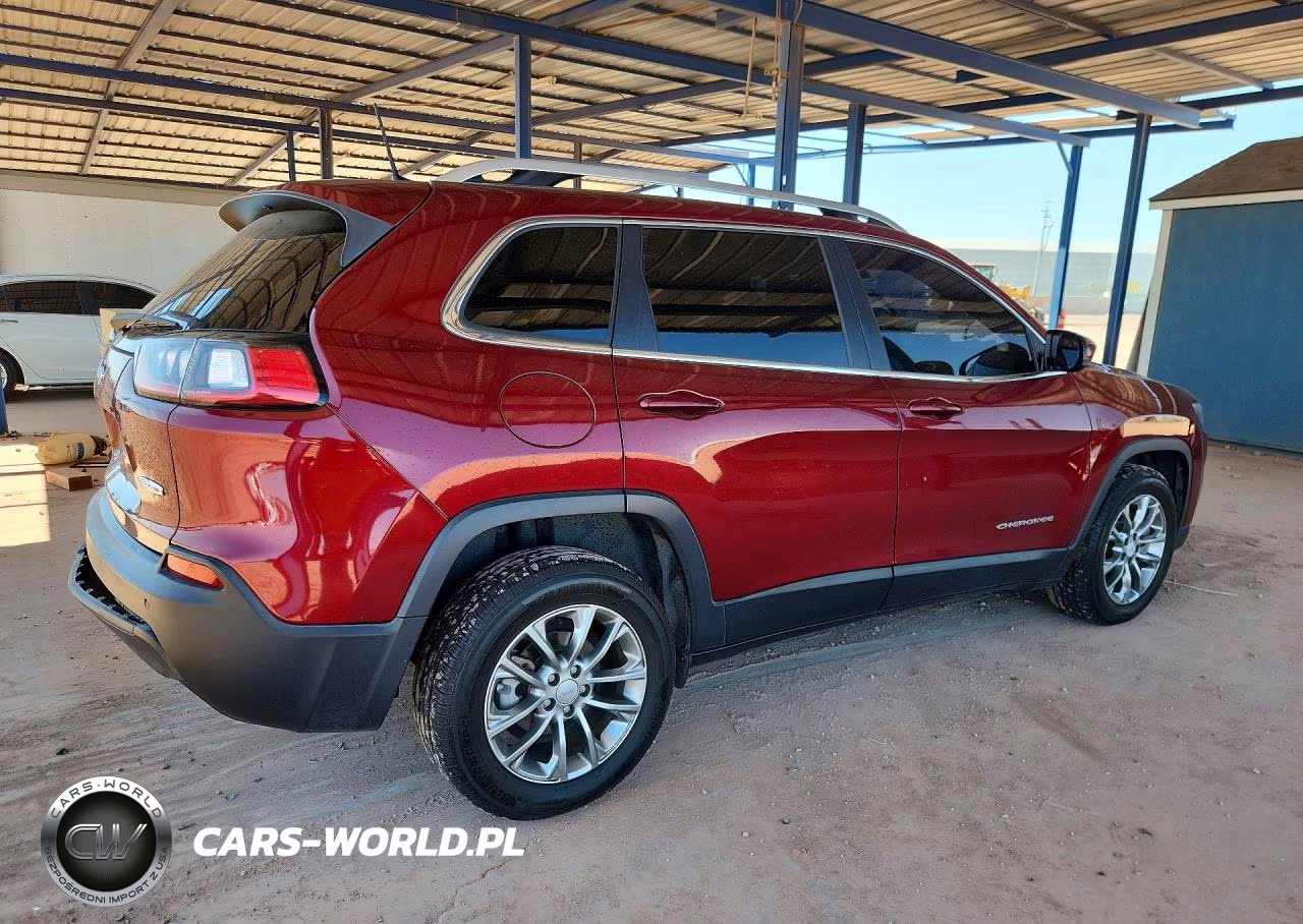 2020 Jeep Cherokee Latitude Plus VIN:1C4PJLLB6LD530559 - 3