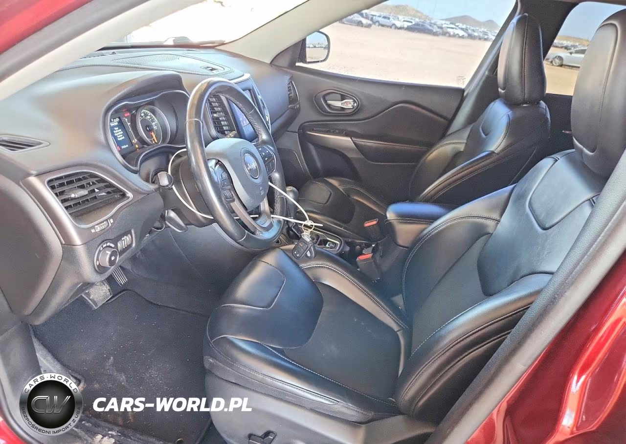 2020 Jeep Cherokee Latitude Plus VIN:1C4PJLLB6LD530559 - 7