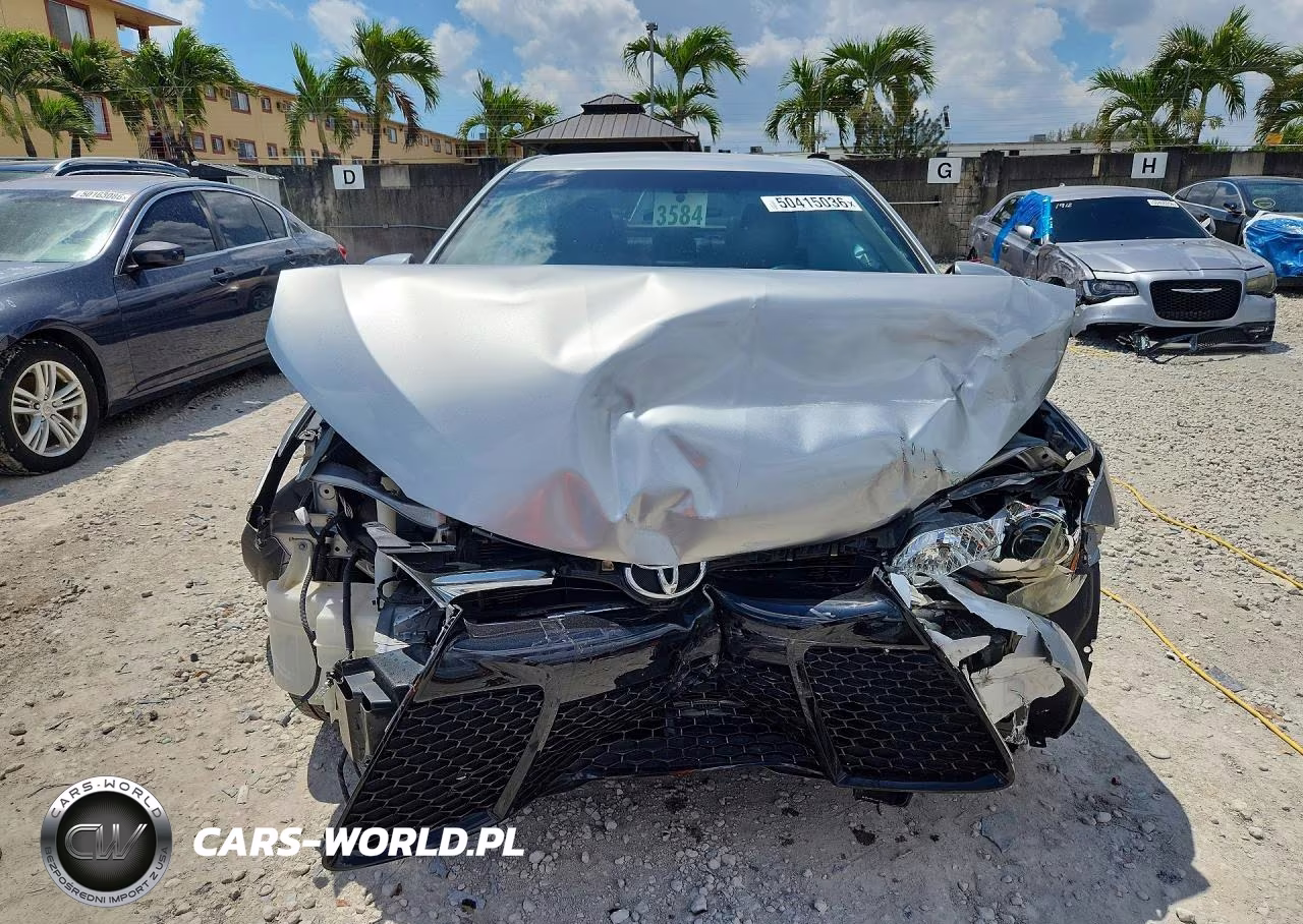 2015 Toyota Camry Se VIN:4T1BF1FK1FU038582 - 5