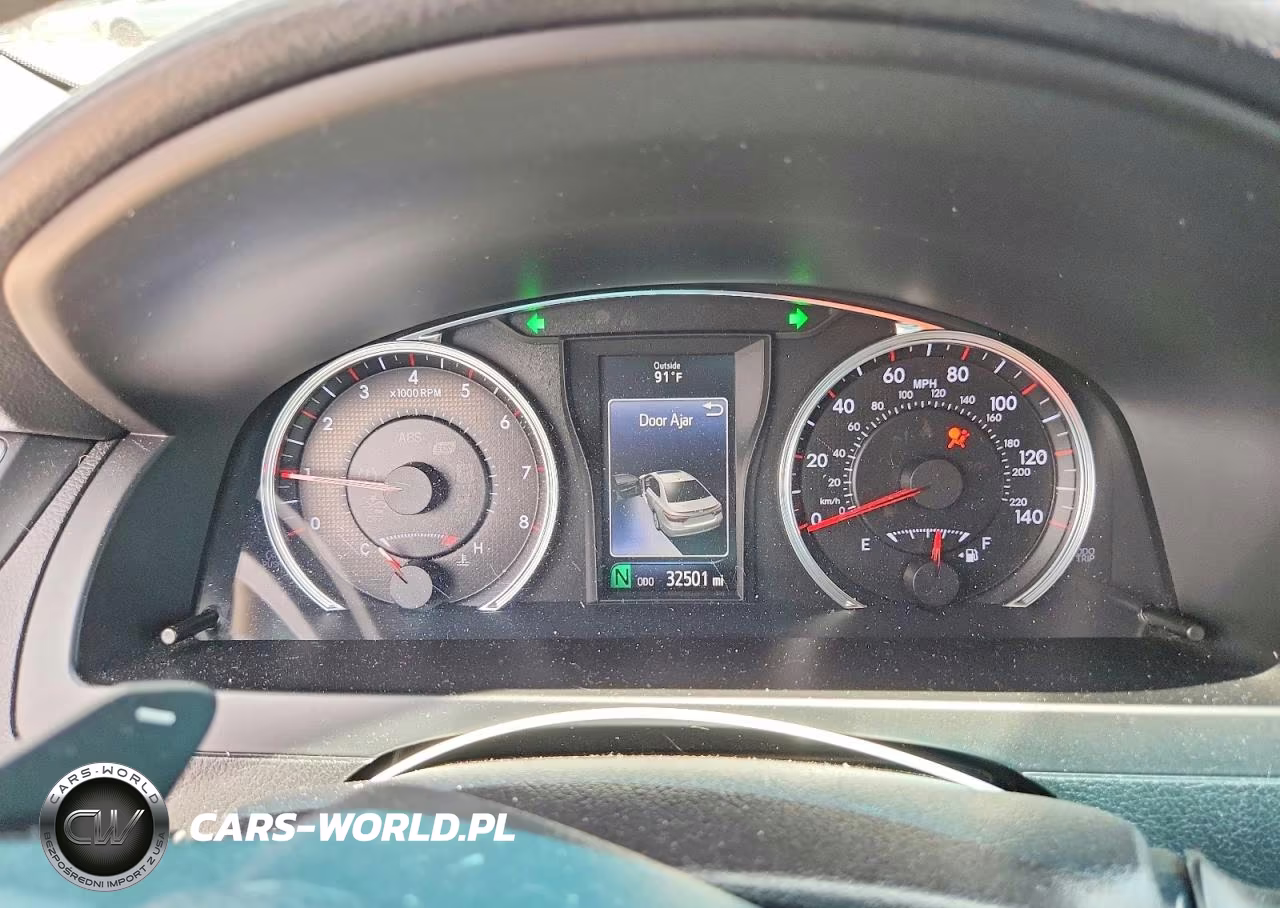2015 Toyota Camry Se VIN:4T1BF1FK1FU038582 - 9