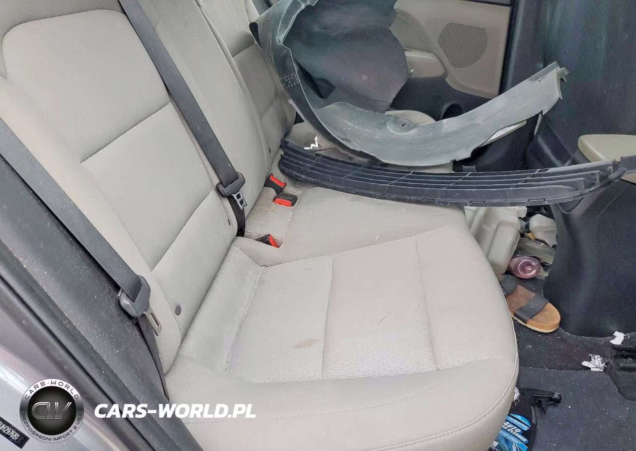 2018 Hyundai Elantra Sel VIN:5NPD84LF0JH297681 - 10