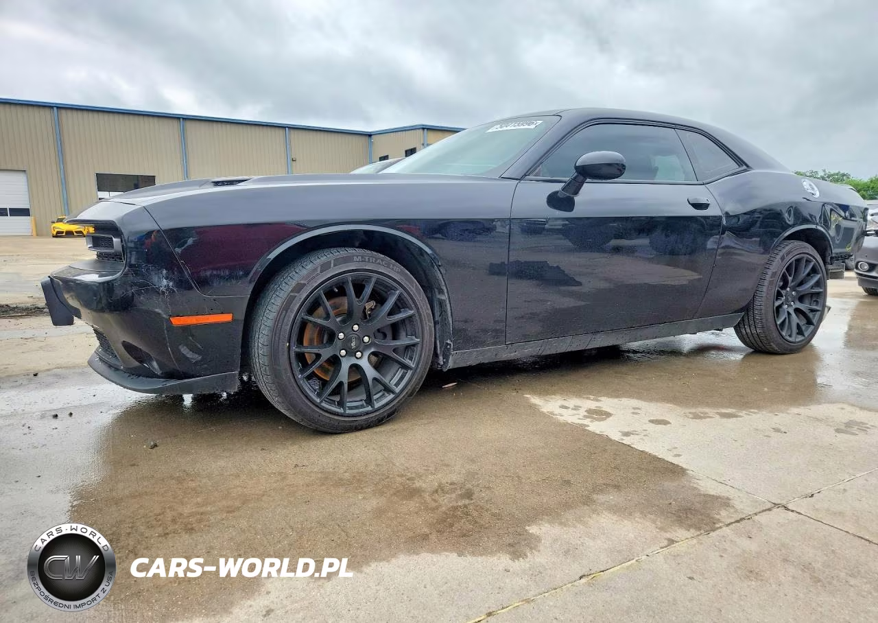 2016 Dodge Challenger Sxt