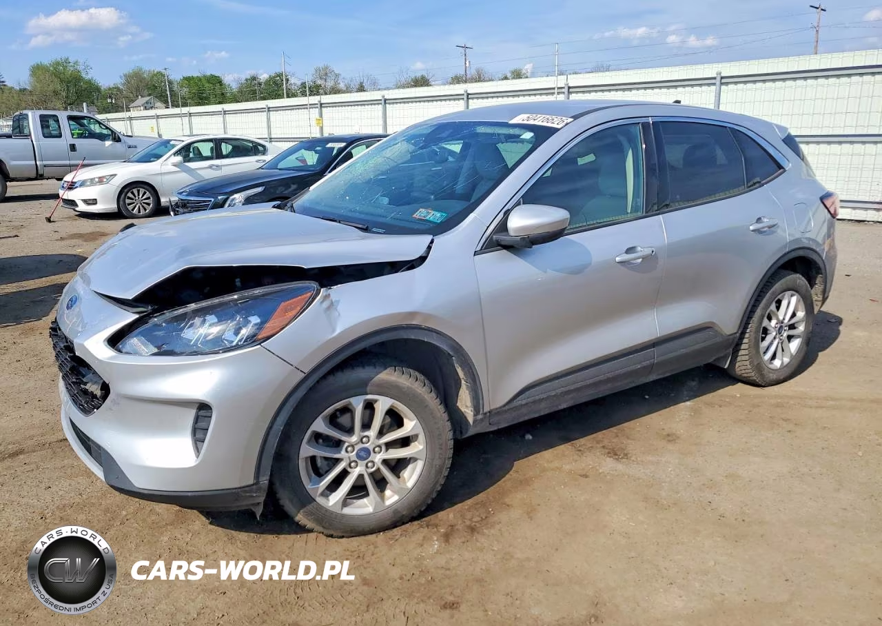 2020 Ford Escape Se