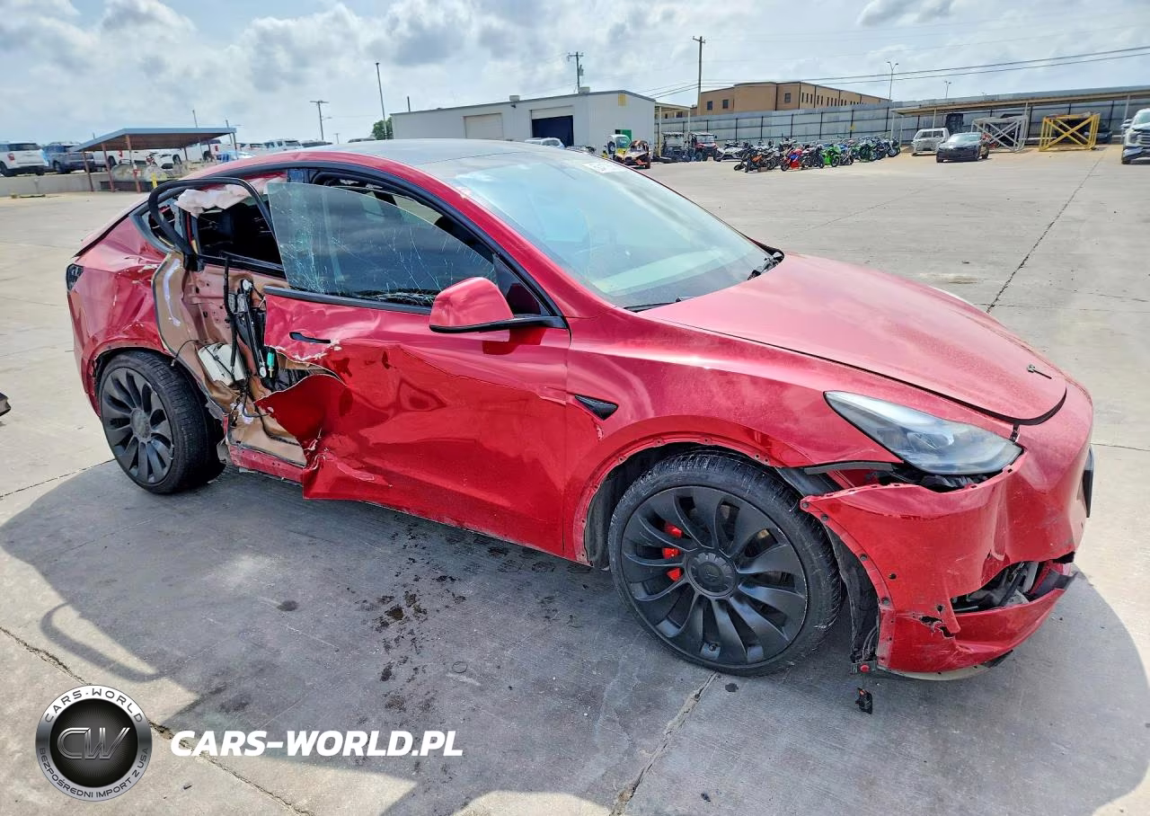 2022 Tesla Model Y VIN:7SAYGDEF0NF494472 - 4