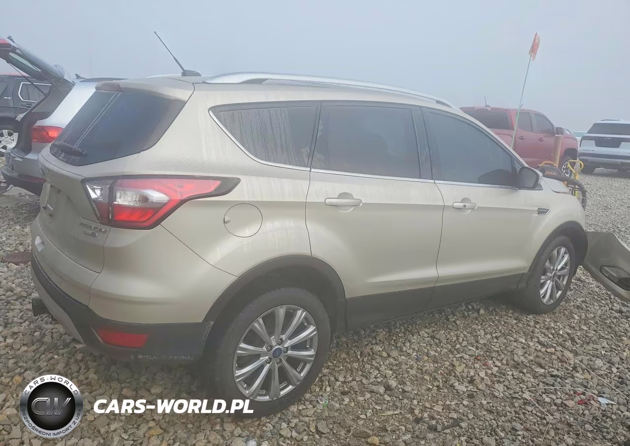 2017 Ford Escape Titanium VIN:1FMCU9J96HUF10520 - 3