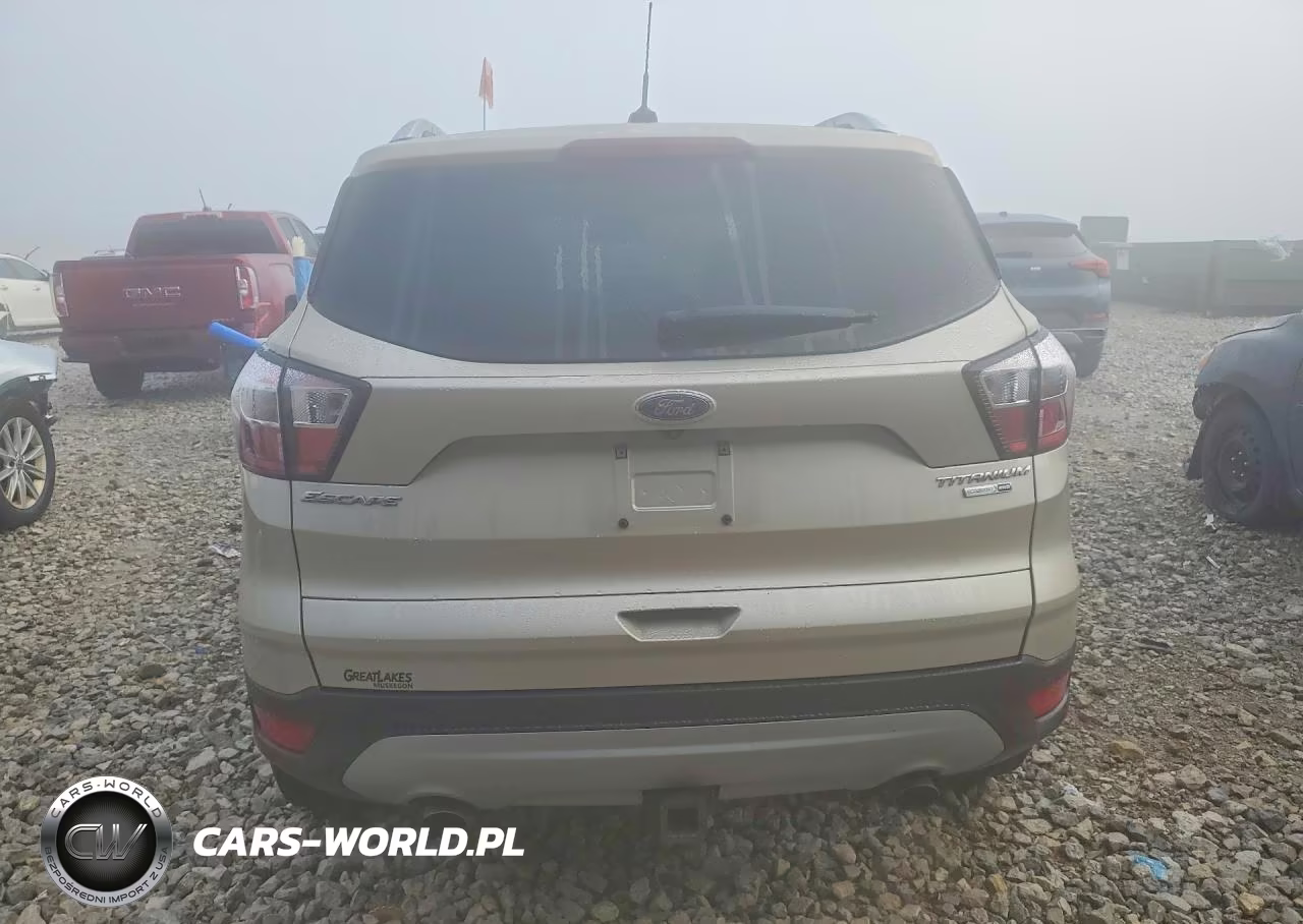 2017 Ford Escape Titanium VIN:1FMCU9J96HUF10520 - 6