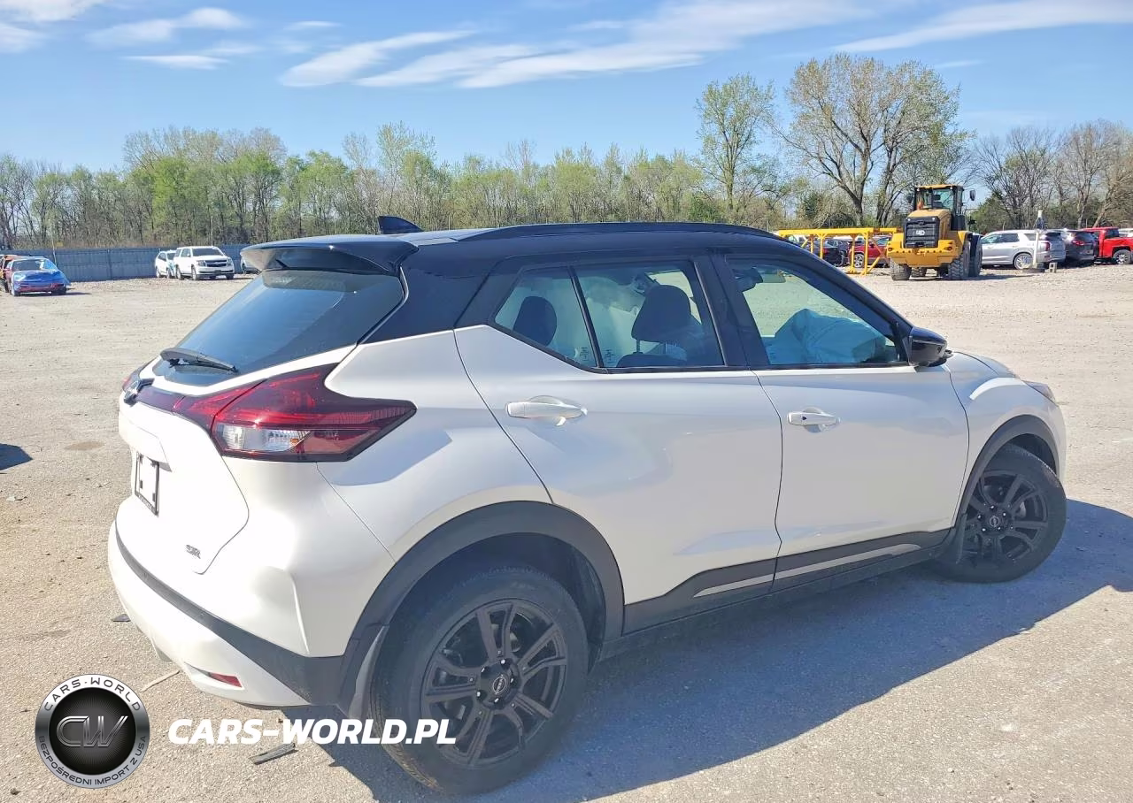 2023 Nissan Kicks Sr VIN:3N1CP5DVXPL533498 - 3