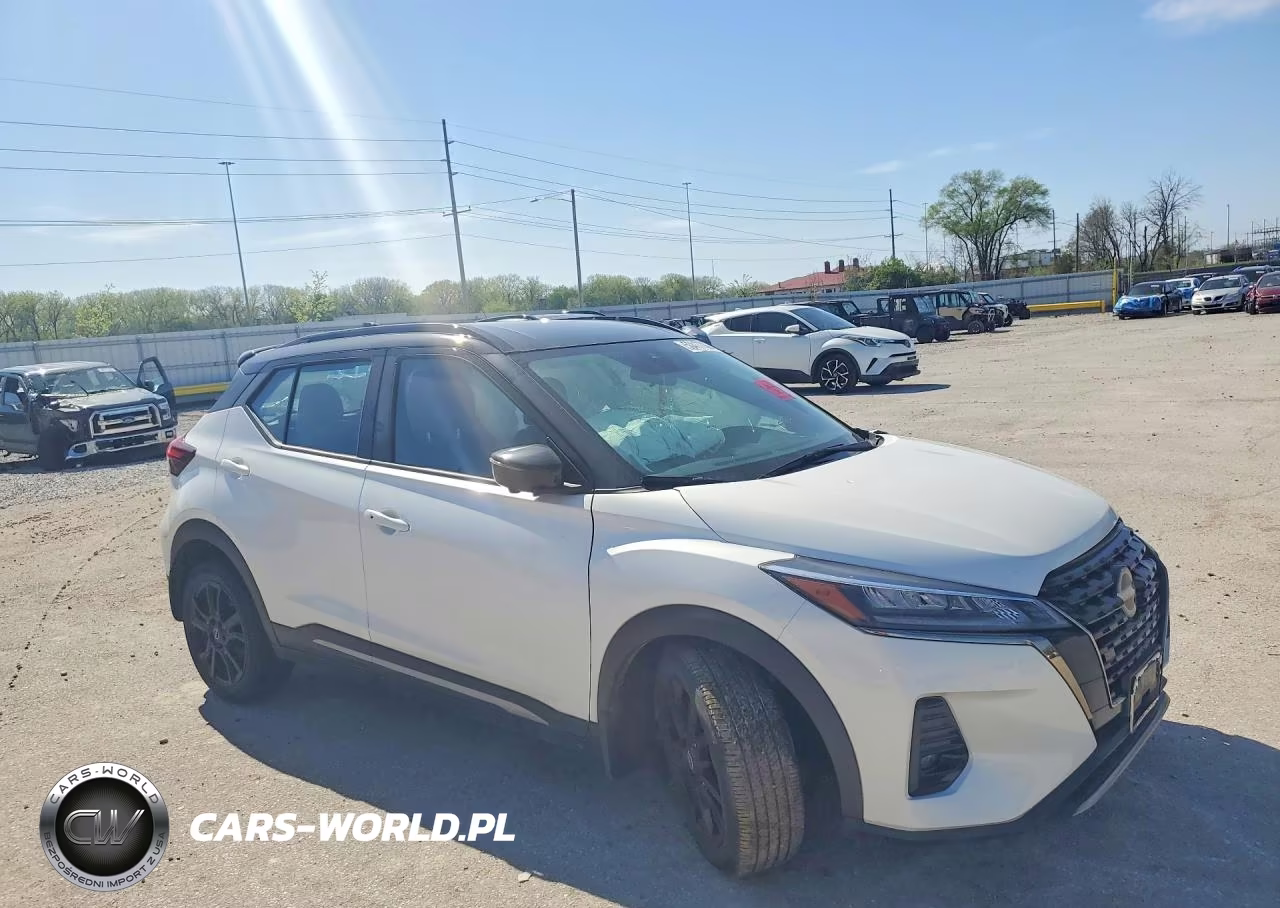 2023 Nissan Kicks Sr VIN:3N1CP5DVXPL533498 - 4