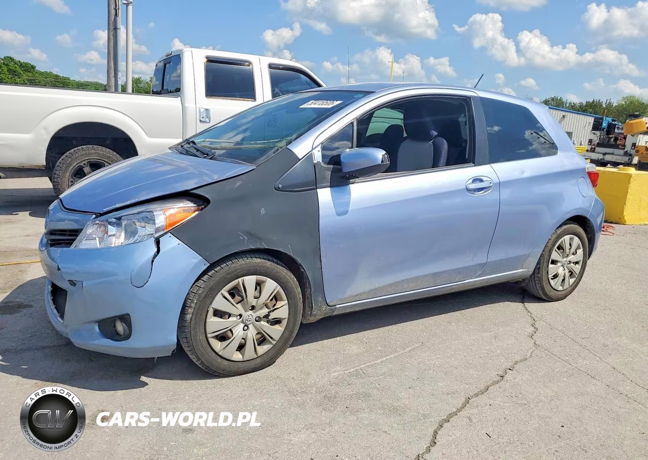 2012 Toyota Yaris 3-Door Le