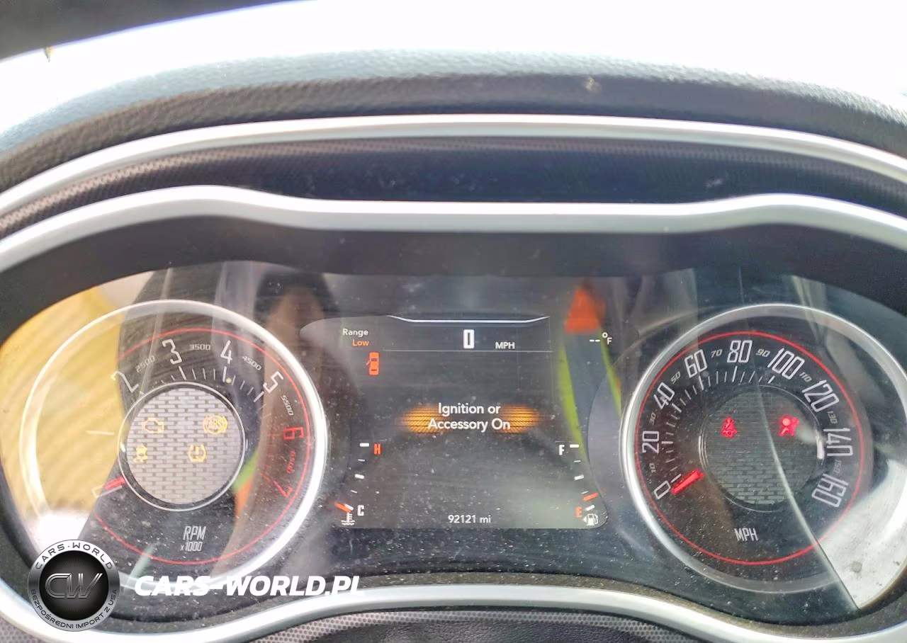 2017 Dodge Challenger R VIN:2C3CDZBT7HH554371 - 9