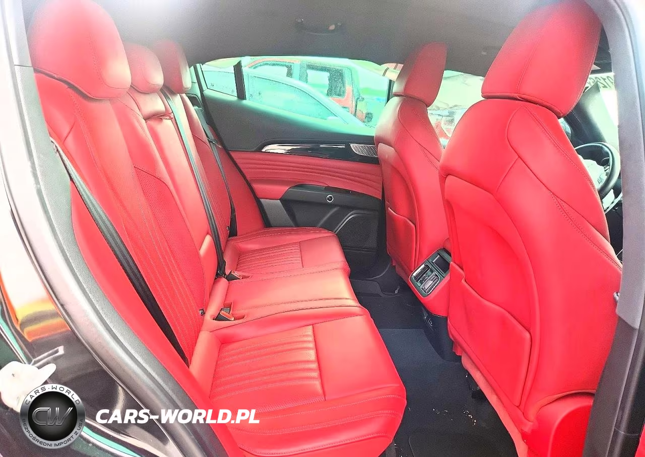 2023 Maserati Grecale Modena VIN:ZN682AVM7P7408963 - 11