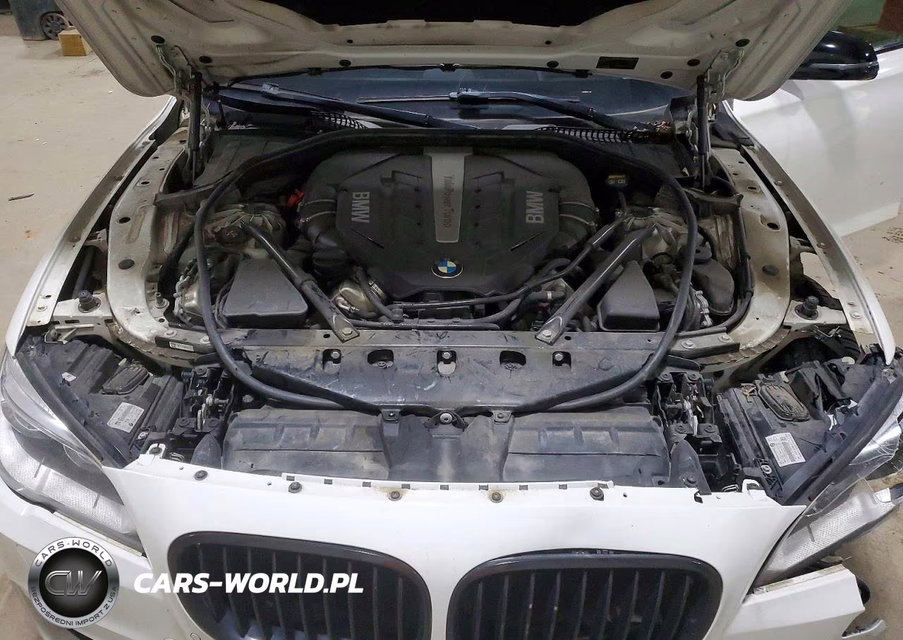 2015 BMW 750 Xi VIN:WBAYB6C5XFG299257 - 11