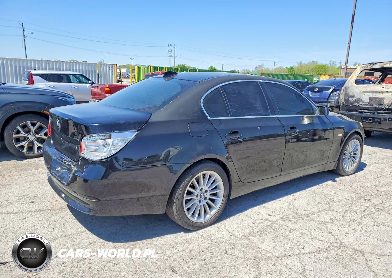 2007 BMW 525 Xi VIN:WBANF335X7CS39249 - 3