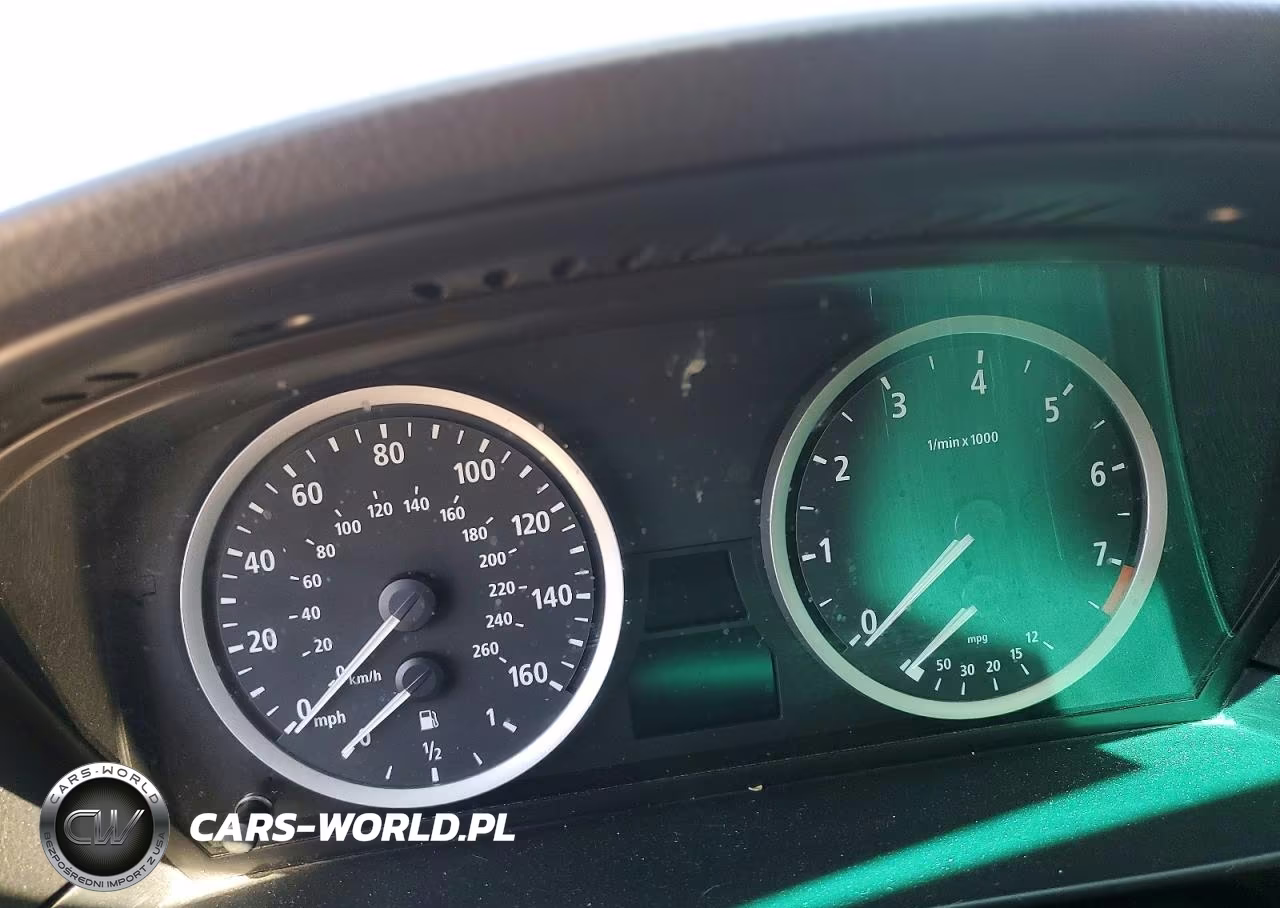 2007 BMW 525 Xi VIN:WBANF335X7CS39249 - 9
