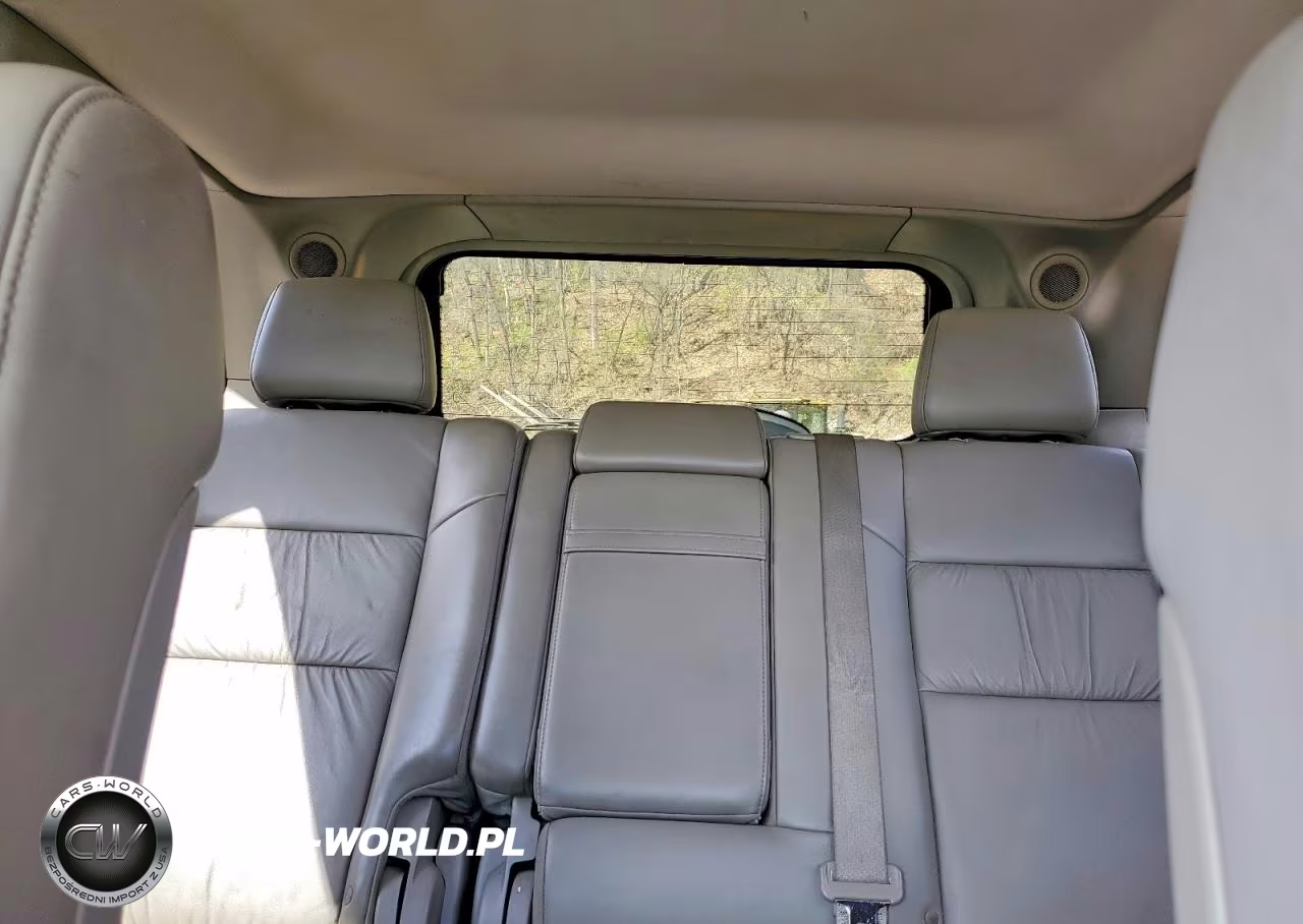 2011 Jeep Grand Cherokee Laredo VIN:1J4RR4GT7BC516730 - 10