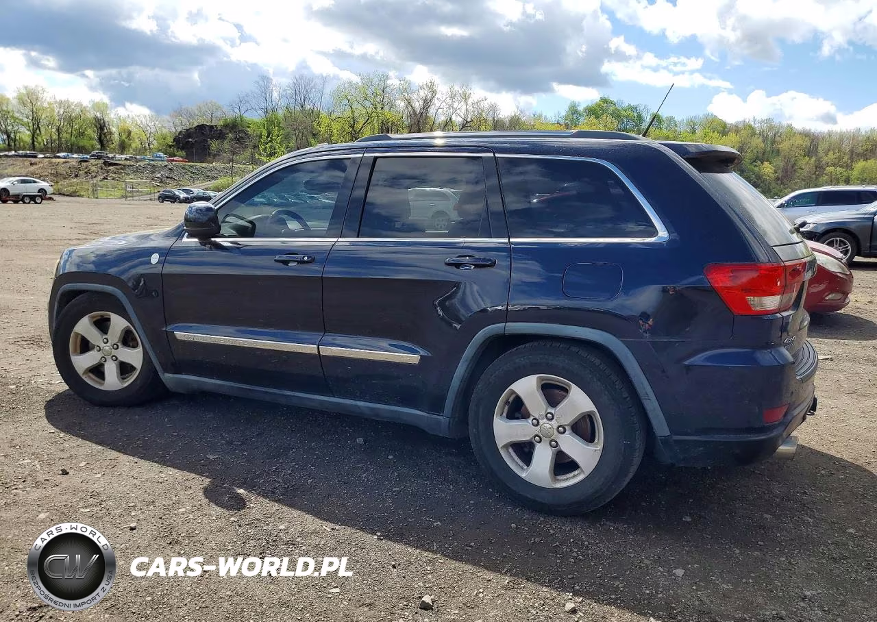 2011 Jeep Grand Cherokee Laredo VIN:1J4RR4GT7BC516730 - 2