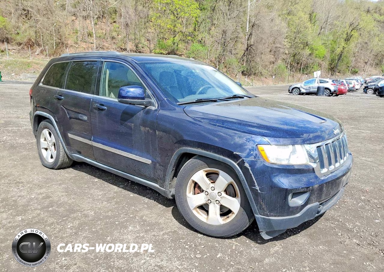 2011 Jeep Grand Cherokee Laredo VIN:1J4RR4GT7BC516730 - 4