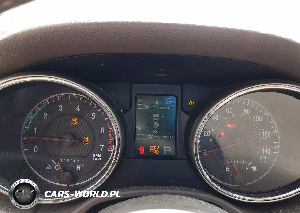 2011 Jeep Grand Cherokee Laredo VIN:1J4RR4GT7BC516730 - 9