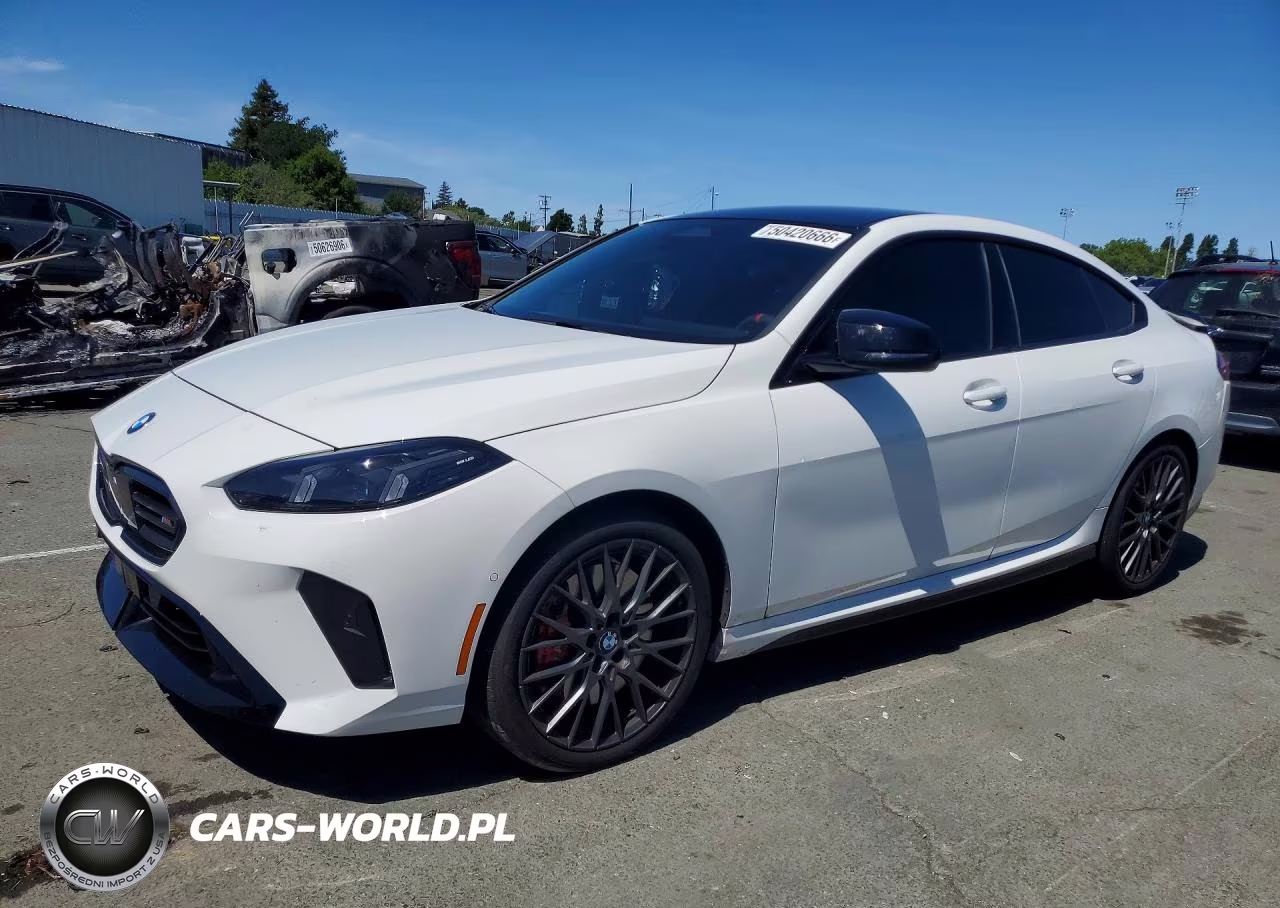 2025 BMW M235Xi – zdjęcie 1 z 12