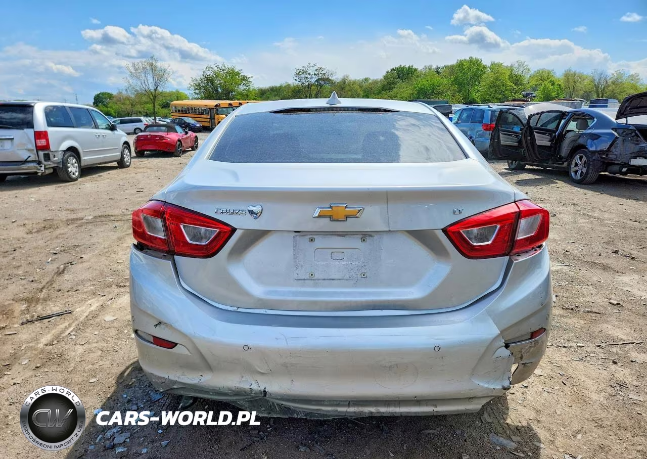 2019 Chevrolet Cruze Lt VIN:1G1BE5SM3K7143423 - 6