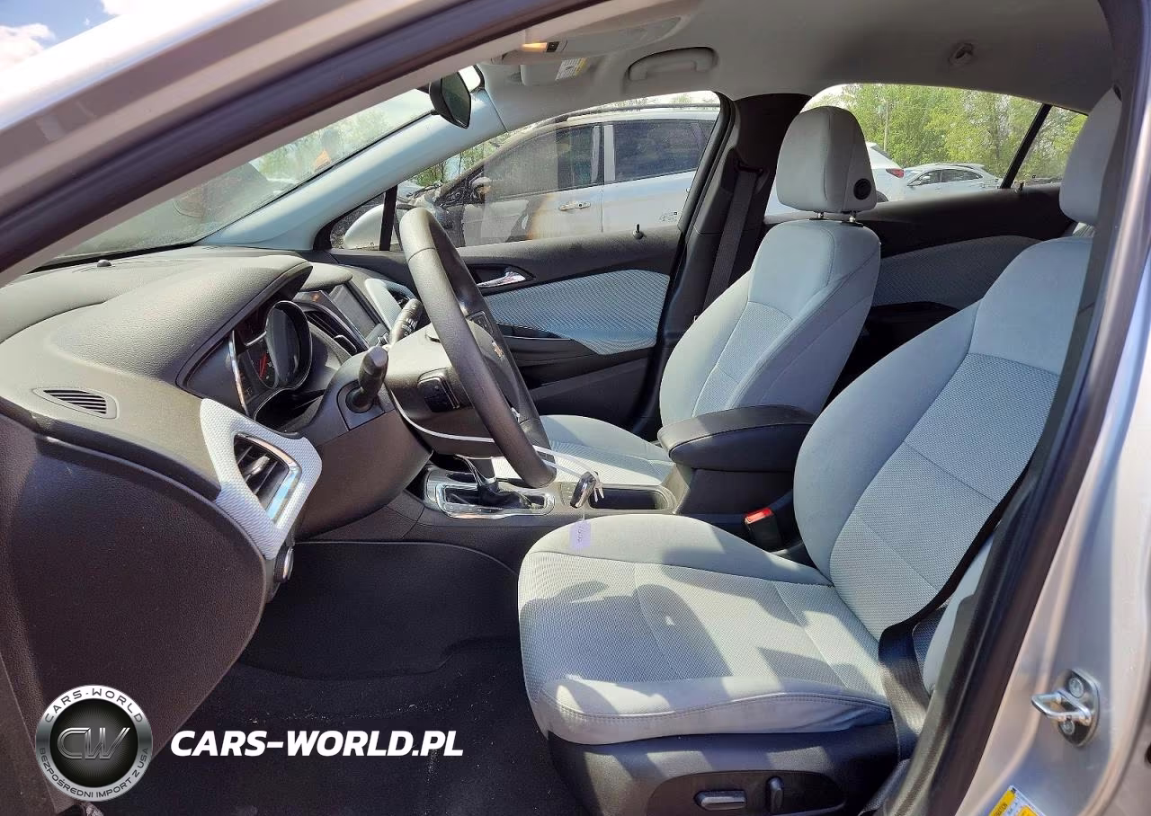 2019 Chevrolet Cruze Lt VIN:1G1BE5SM3K7143423 - 7