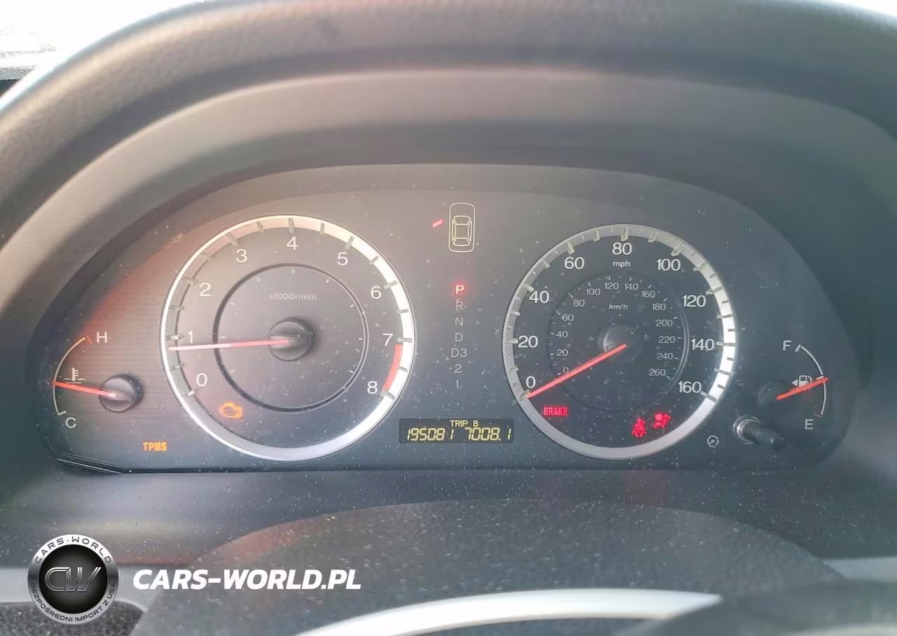 2010 Honda Accord Lx VIN:1HGCS1B31AA017813 - 9