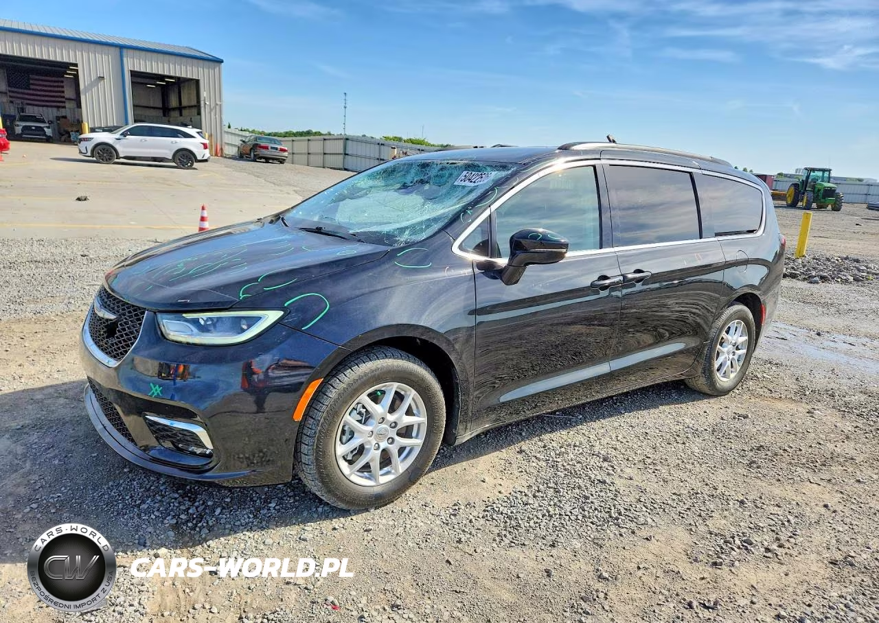 2022 Chrysler Pacifica Touring L