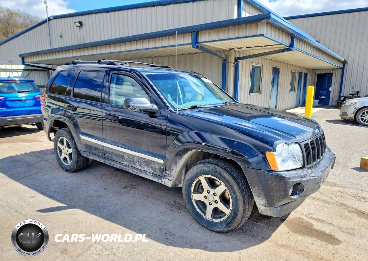 2005 Jeep Grand Cherokee Laredo VIN:1J4HR48N25C719153 - 4