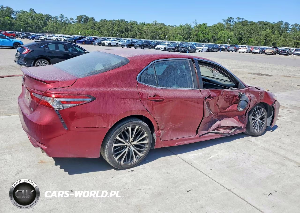 2018 Toyota Camry Se VIN:4T1B11HK8JU648757 - 3