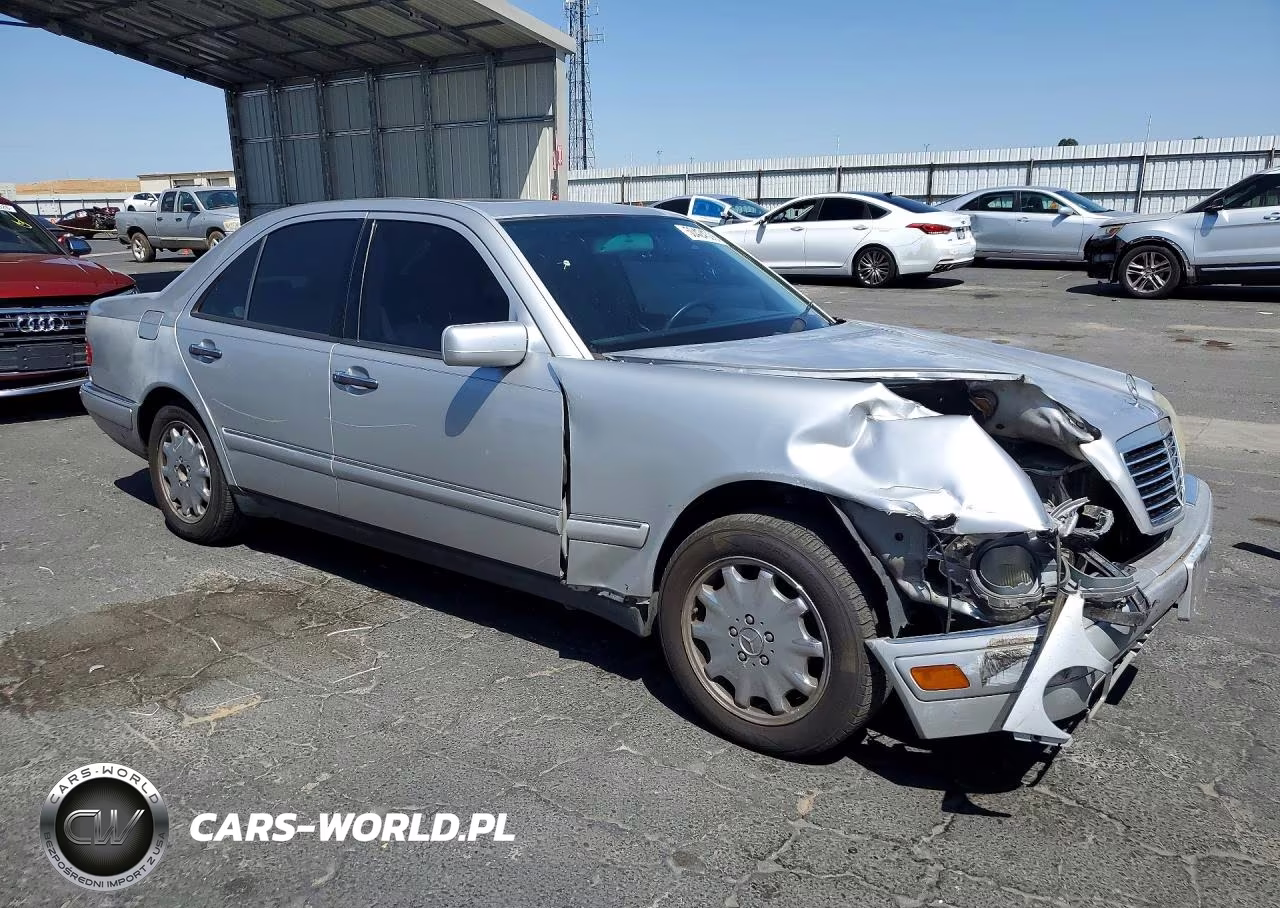 1999 Mercedes-Benz E 320 VIN:WDBJF65H2XA731293 - 4