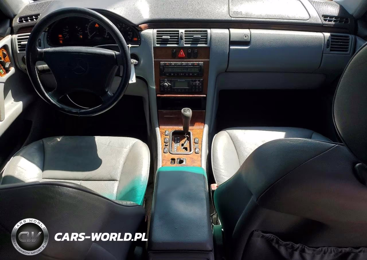 1999 Mercedes-Benz E 320 VIN:WDBJF65H2XA731293 - 8