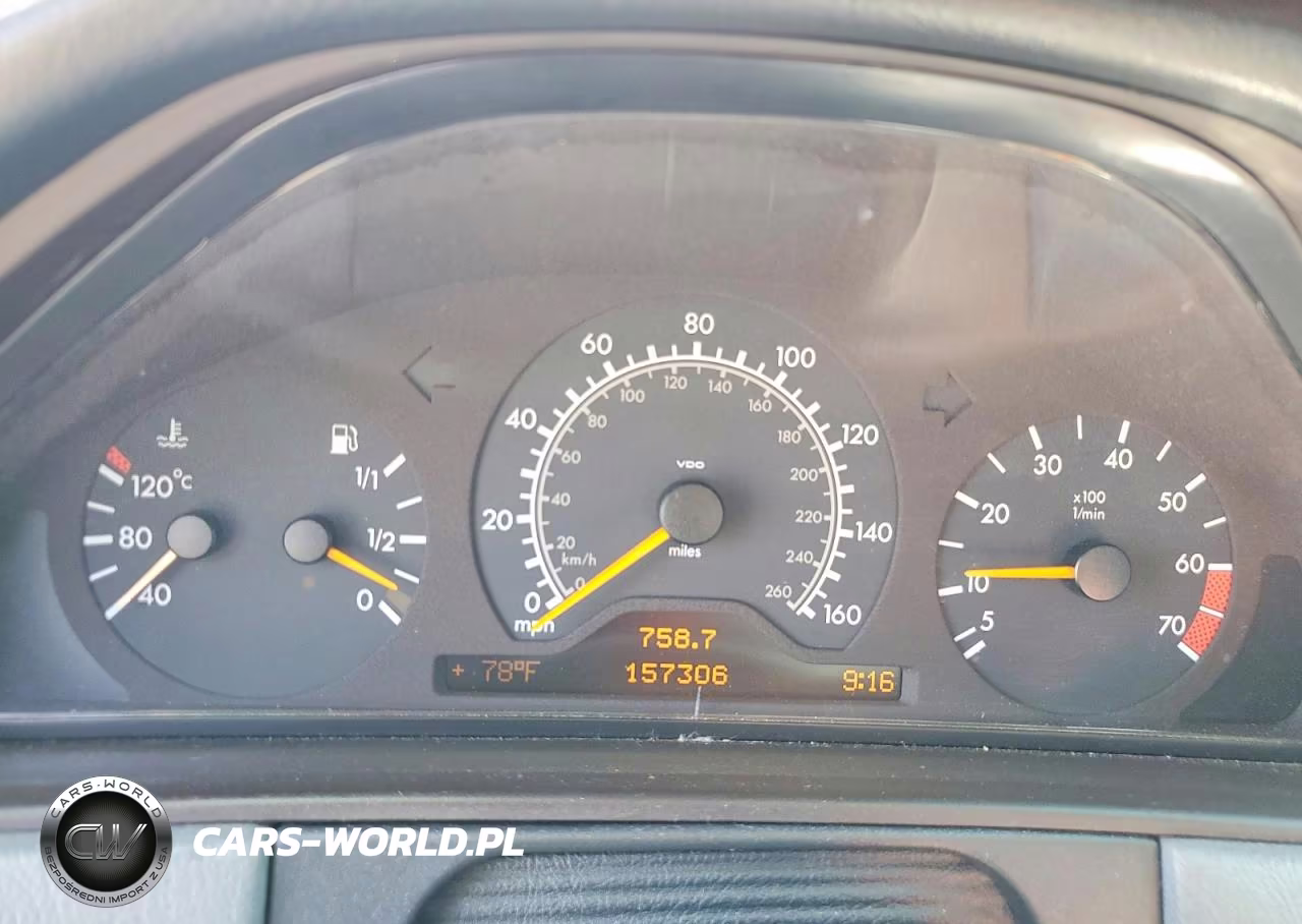 1999 Mercedes-Benz E 320 VIN:WDBJF65H2XA731293 - 9