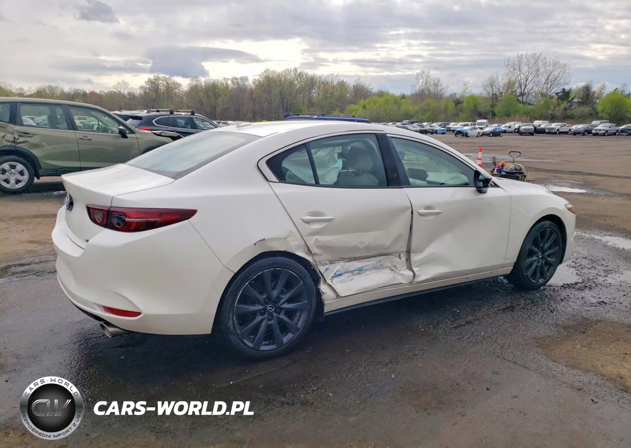 2021 Mazda 3 VIN:3MZBPBAY0MM253632 - 3
