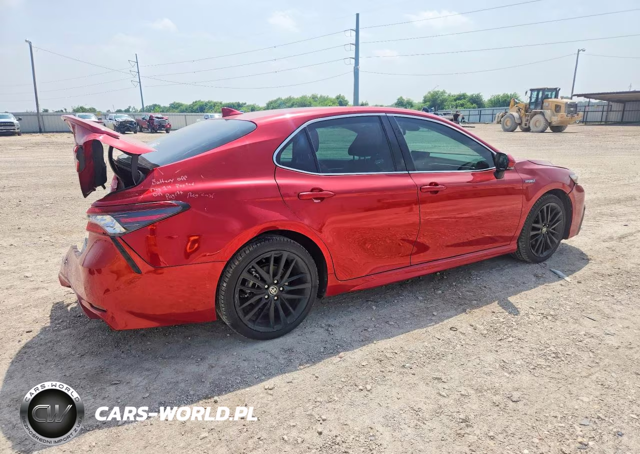 2021 Toyota Camry VIN:4T1K31AK2MU024588 - 3