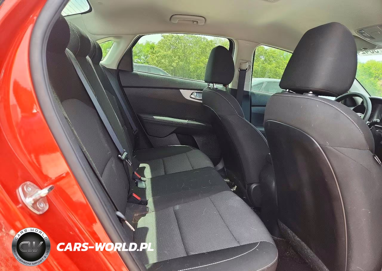 2023 Kia Forte Lxs VIN:3KPF24AD1PE650728 - 10