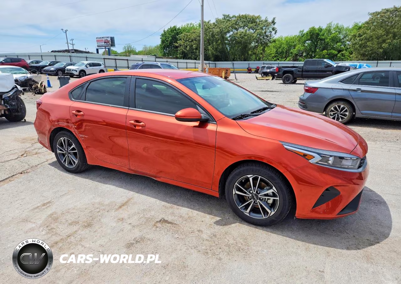 2023 Kia Forte Lxs VIN:3KPF24AD1PE650728 - 4