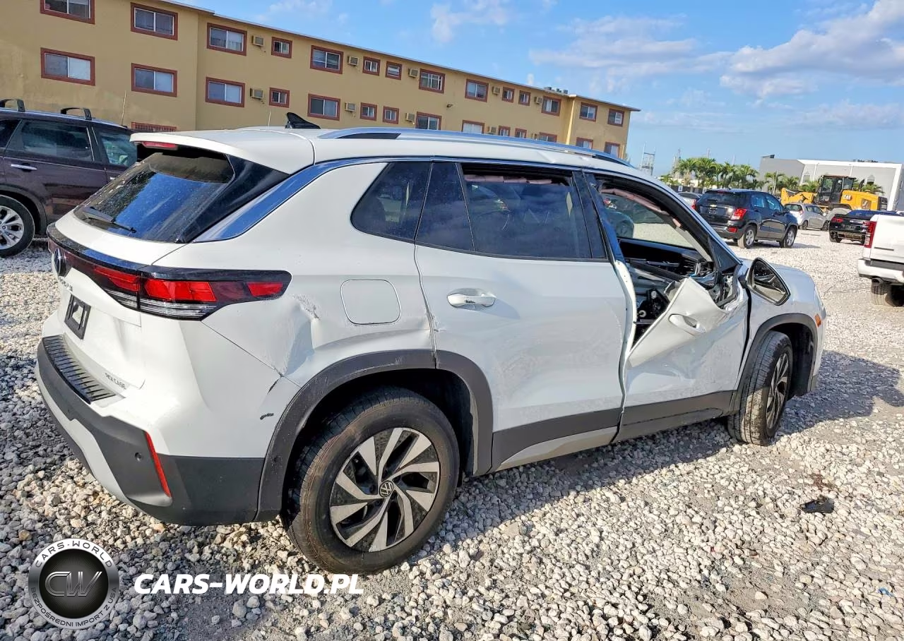 2025 Volkswagen Tiguan S VIN:3VVCR7RM1SM026657 - 3