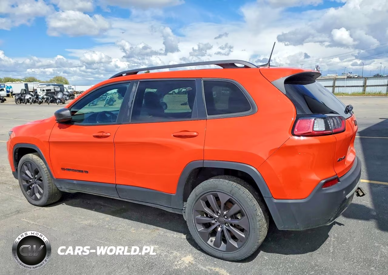 2021 Jeep Cherokee Latitude Lux VIN:1C4PJMMN9MD151667 - 2
