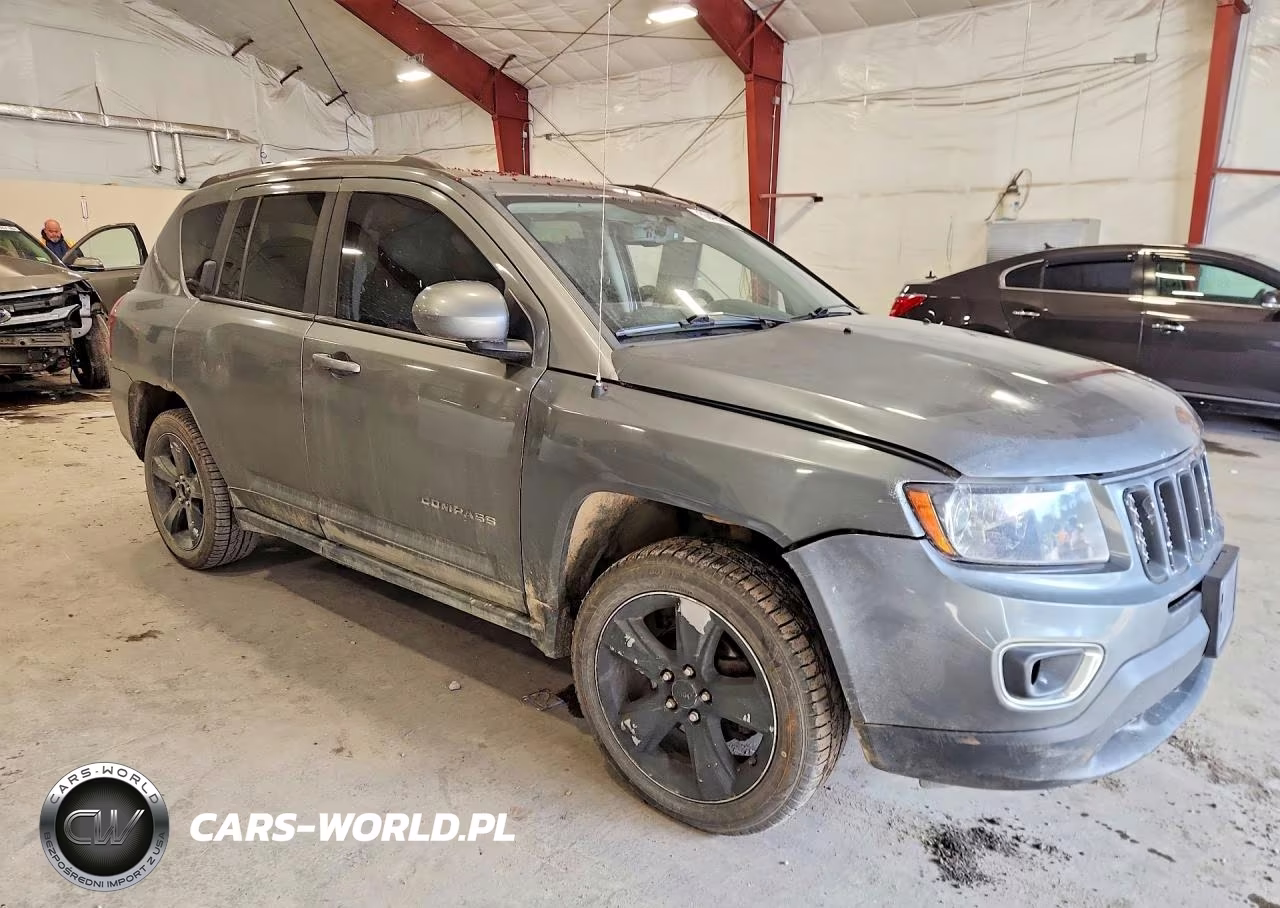 2014 Jeep Compass Limited VIN:1C4NJDCB8ED534161 - 4