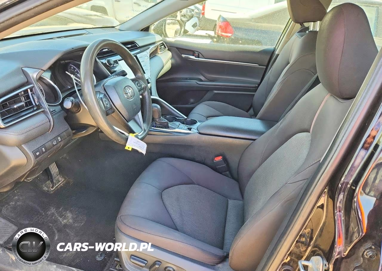2020 Toyota Camry Le VIN:4T1C31AK1LU527113 - 7