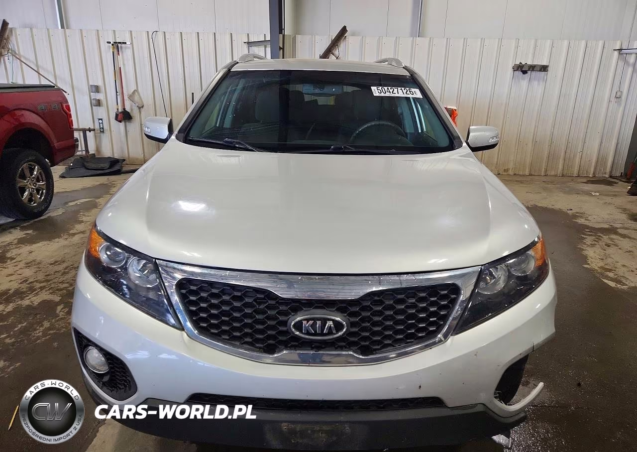 2011 Kia Sorento Lx VIN:5XYKTDA12BG096984 - 5