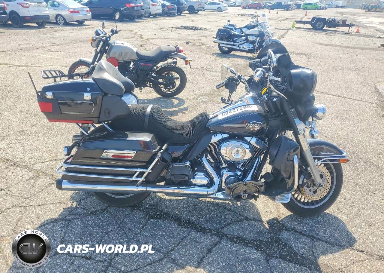 2011 Harley-Davidson Flhtcu