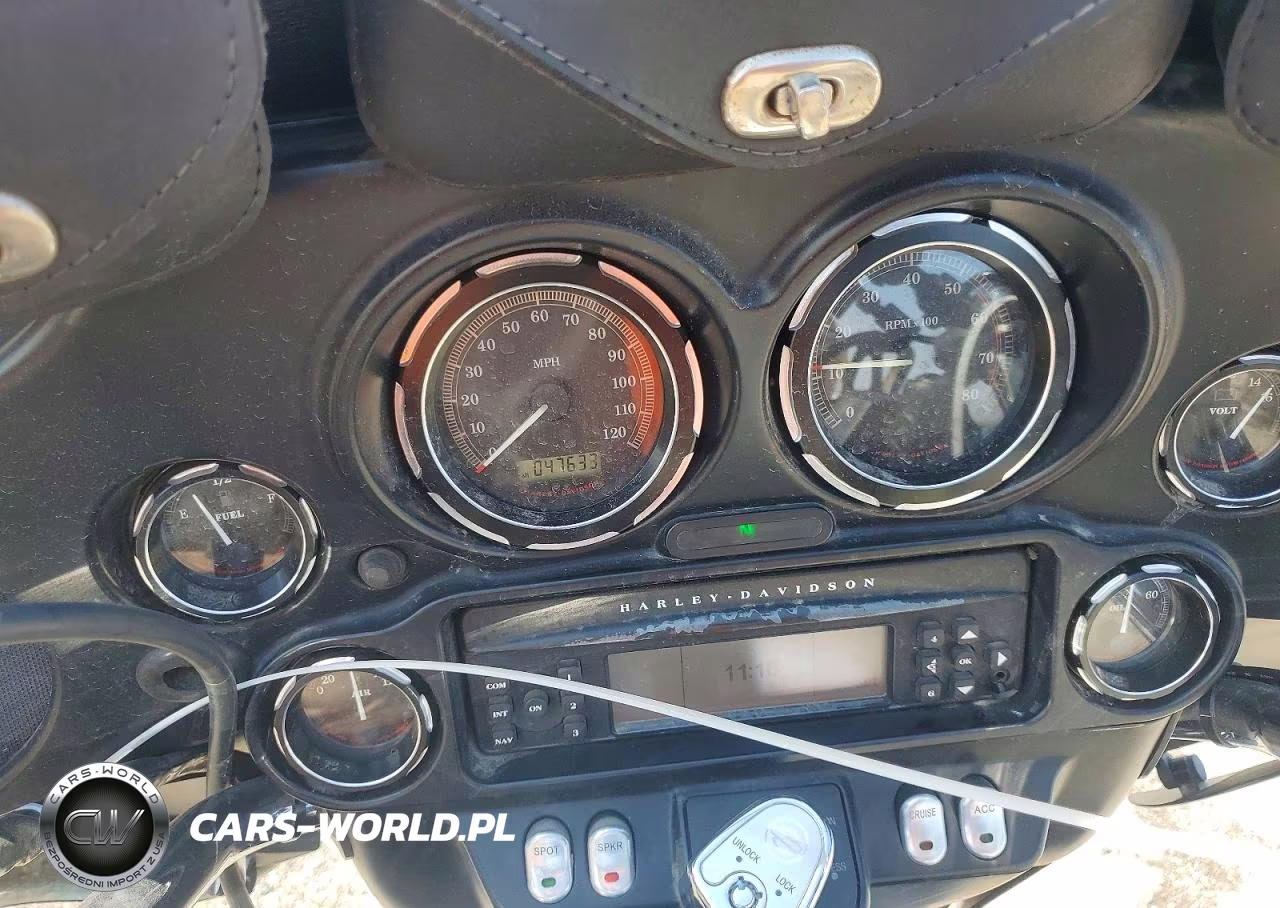 2011 Harley-Davidson Flhtcu VIN:1HD1FC419BB655528 - 7