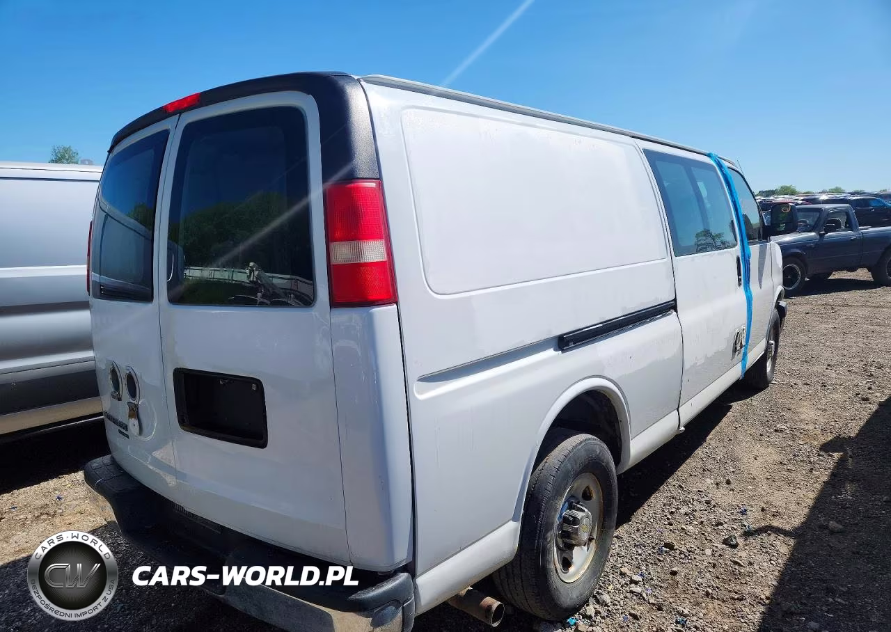 2014 Chevrolet Express VIN:1GCZGUCG6E1140302 - 3