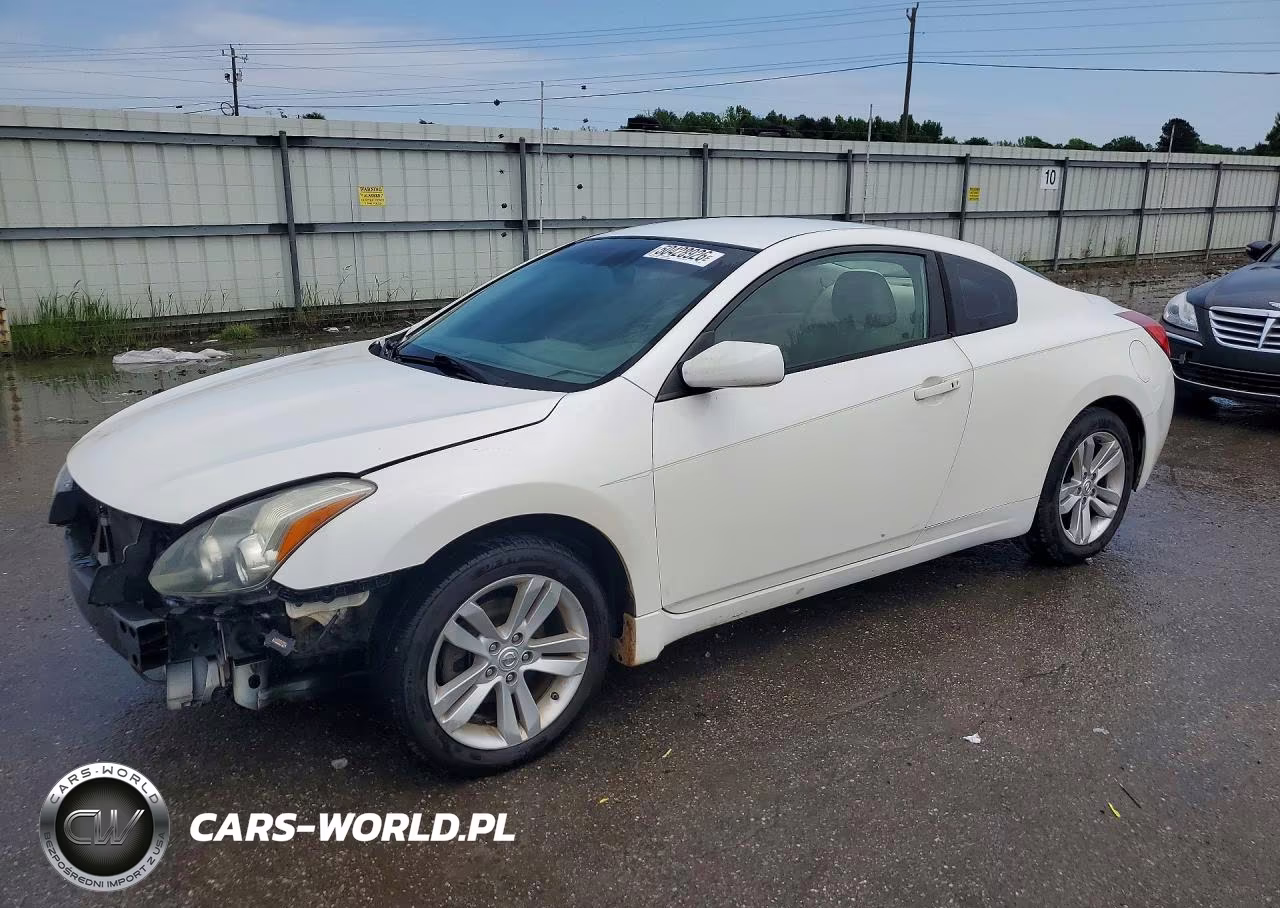 2010 Nissan Altima S – zdjęcie 1 z 13