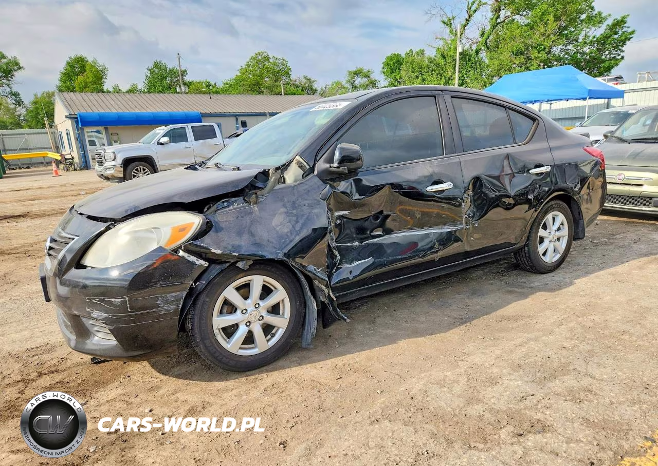 2014 Nissan Versa 1.6 Sv