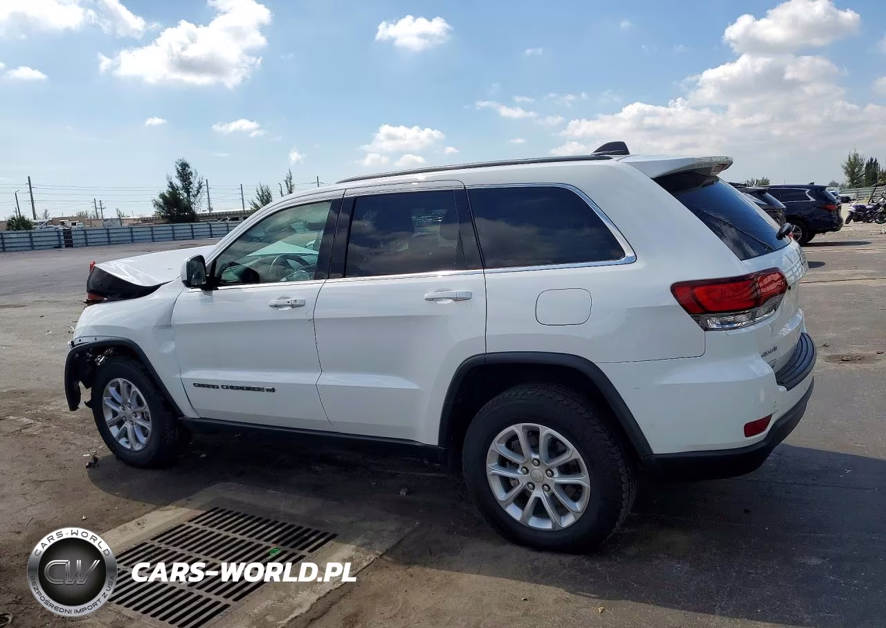 2022 Jeep Grand Cherokee Laredo E VIN:1C4RJFAG1NC111178 - 2